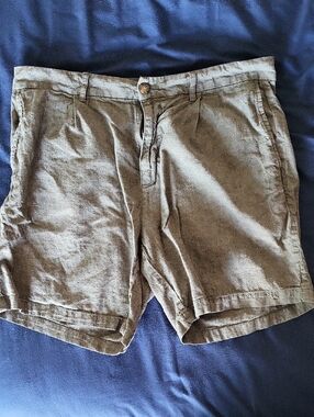Old Navy Moss Green Linen Shorts